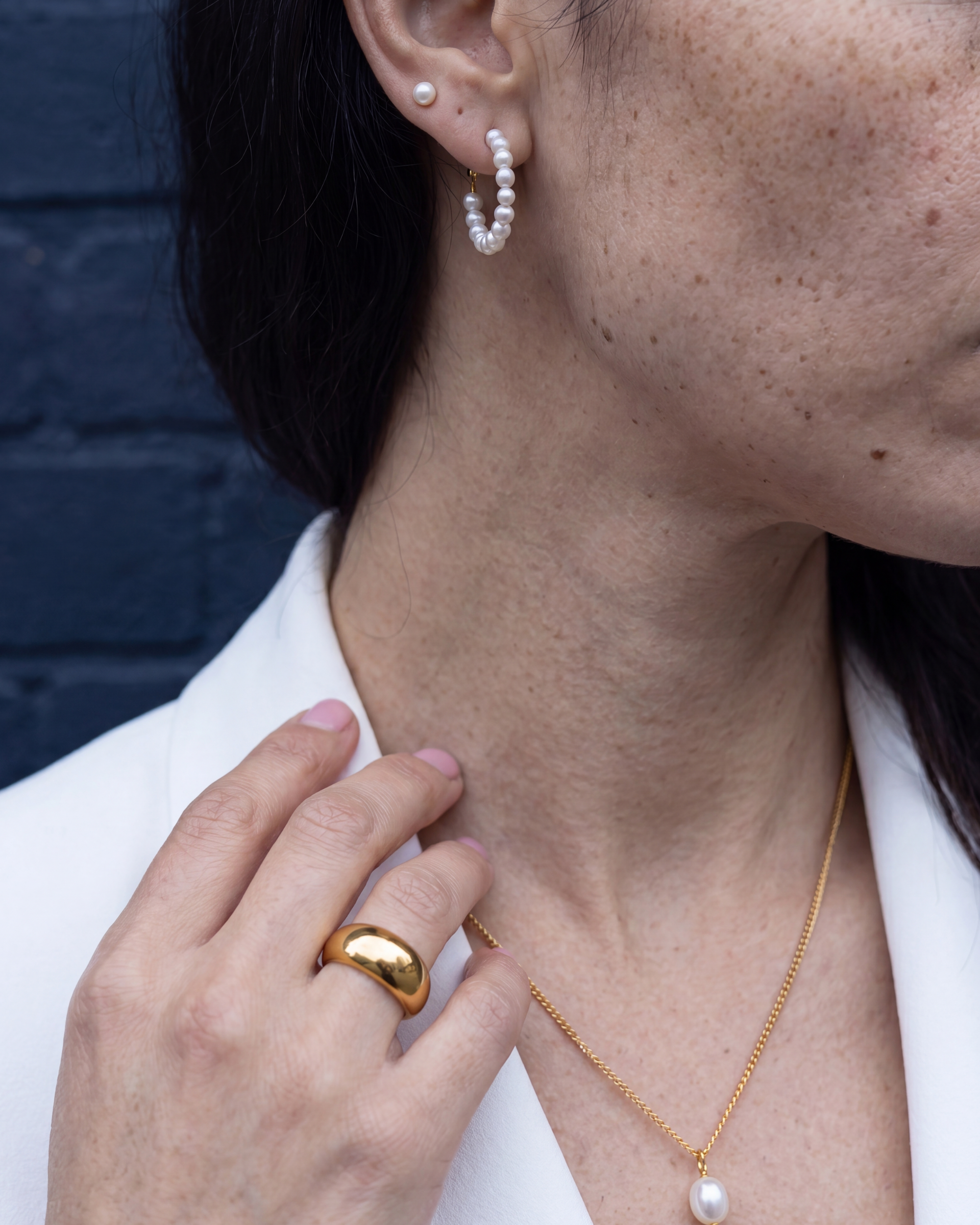 Felicity Pearl Hoops