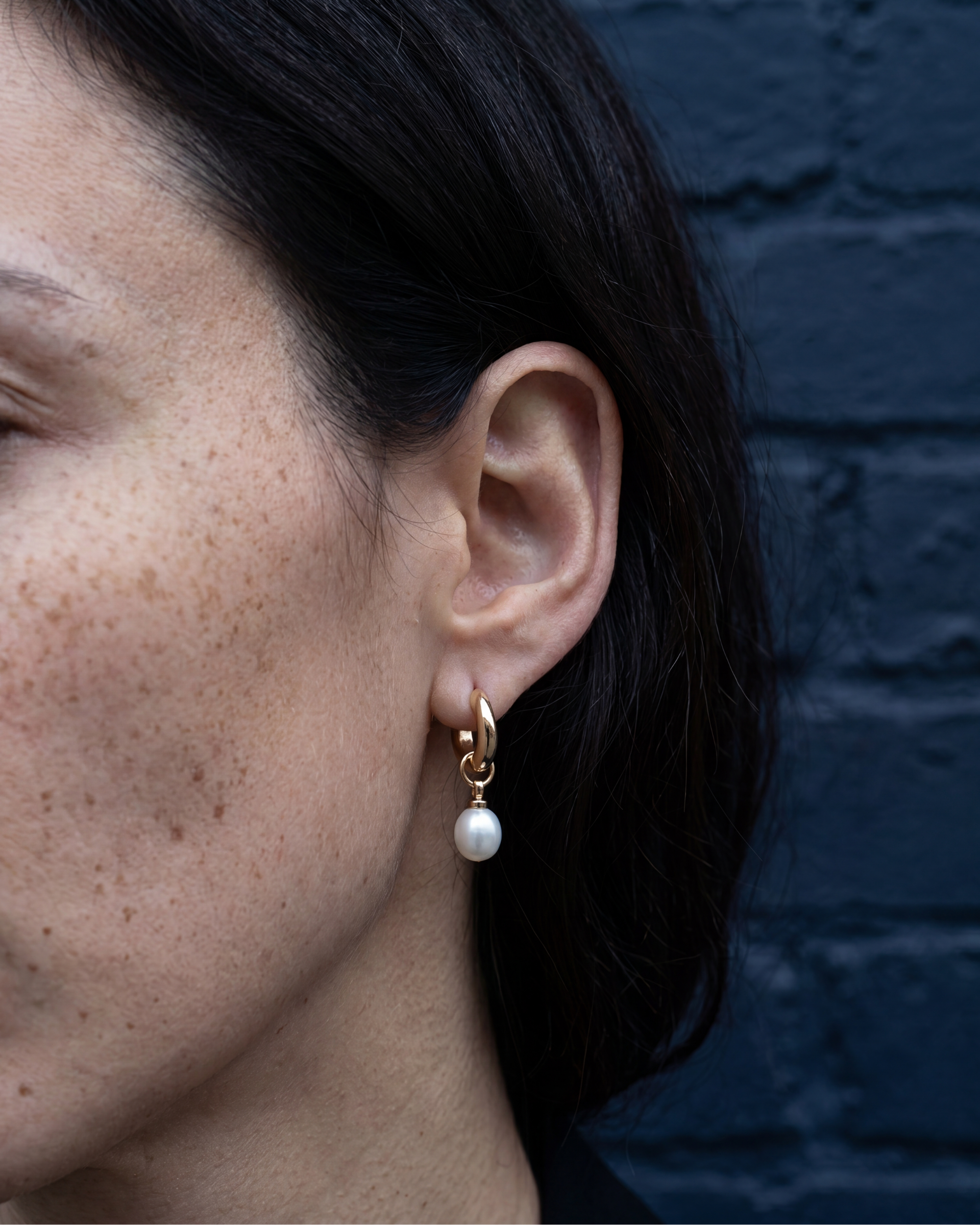 Wave Pearl Hoops