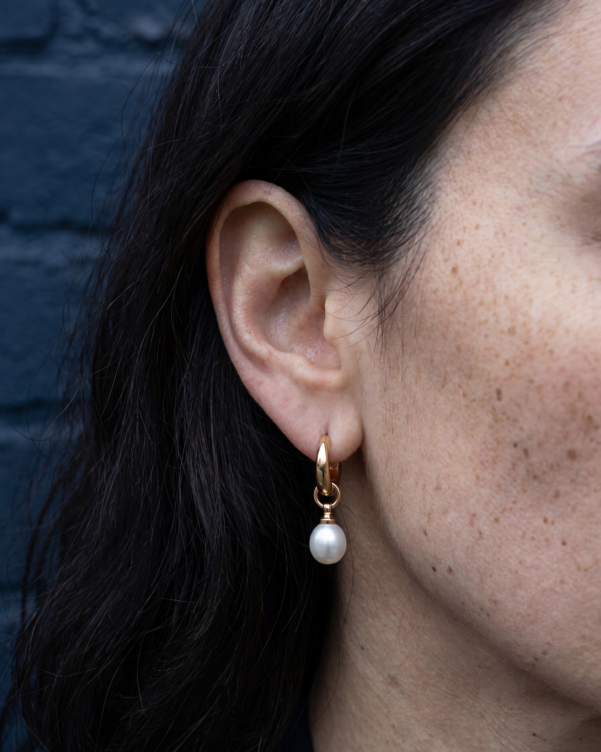Wave Pearl Hoops