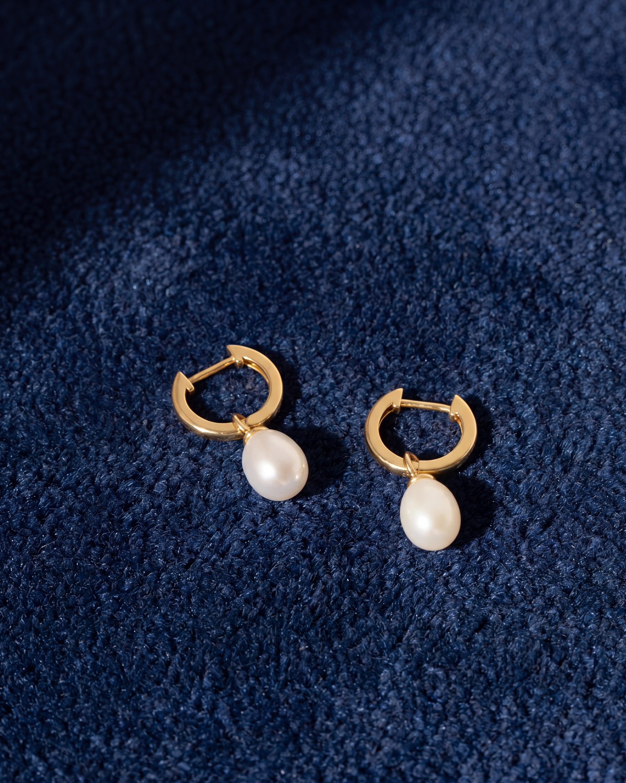 Lady Pearl Hoops